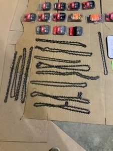 ASSORTED OREGON & POWERCARE CHAINSAW CHAINS SOME NOT USED SOME OPEN BOX SEE PICS