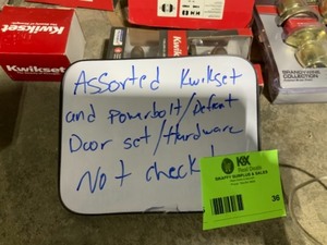Assorted door hardware door handle sets knobs see pics Not checked