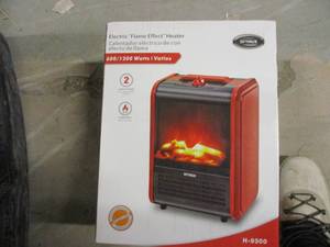 lot 106 image: Optimus Electric Flame Effect Heate...