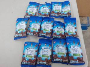 lot 147 image: Oreo Mint Thin bites Fudge Dipped...