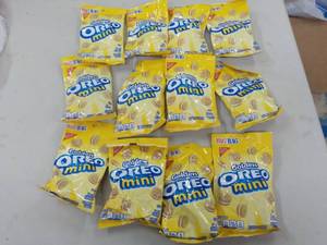 lot 152 image: Golden Mini Oreos 3 oz Bags near ...