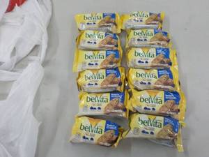 lot 155 image: Bievita Cinnamon Brown Sugar Biscui...