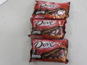 lot 181 image: Dove Heart Dark Chocolate 8.87 oz b...