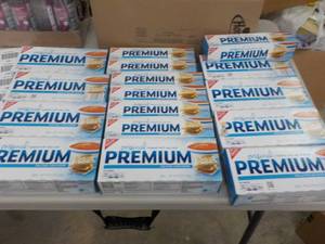 lot 200 image: Original Premium Saltine Crackers...