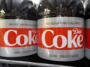 lot 226 image: Case of 12 - 1.25 Liter Bottles Die...
