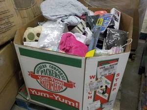lot 269 image: Pallet of Overstock and Returns fro...