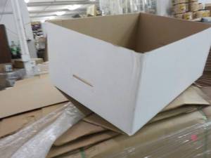 lot 310 image: 75 White Open Boxes 23 x 15 x 10...