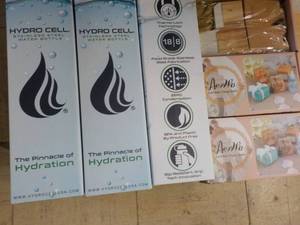 lot 332 image: Large Lot of unclaimed merchandise...