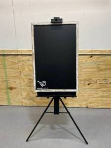 lot 84 image: Easle with 2 x 3 Chalkboard