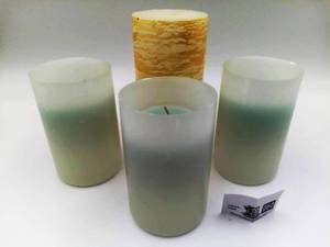lot 060 image: 4 Hand-Crafted Artisan Candles