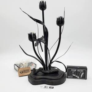 lot 191 image: Standard Specialty Company Lamp