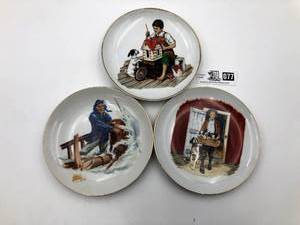 lot 077 image: Norman Rockwell Inspired Set of 3 Plates - Museum Collections-Limited Edition (Valued  $30)