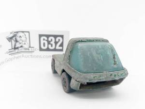 lot 1-632 image: Rare Vintage 1971 Redline Hot Wheels Green Heavyweights Front Cab