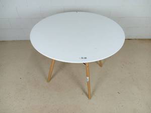 Modern Round Dining Table