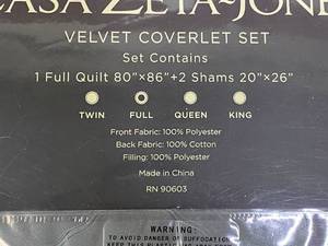 lot 159 image: Casa Zeta-Jones Bed Set & Comforter Set