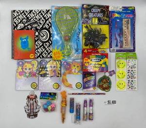 lot 163 image: Fun Retro Kids Bundle With Lisa Frank and More