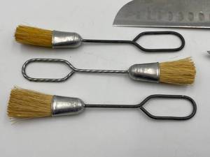 lot 174 image: Assorted Knife Set