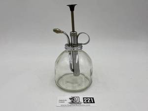lot 221 image: Vintage Plant Mister & 2 Vintage Nut Choppers