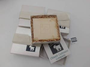 lot 095 image: Chianti Cashmere Company  Soap Gift Bundle, Brand New