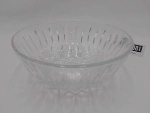 lot 081 image: Crystal and Porcelain Bundle