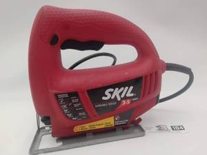lot 104 image: Tool Bundle