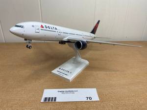 lot 70 image: Vintage 2016 Sky Marks Delta Airlines Lines, Inc. Model Airplane