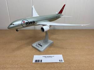 lot 53 image: Vintage NWA Northwest Airlines Boeing 787-8 Plane Figure