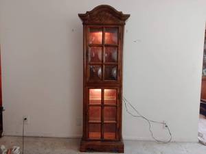 lot 63 image: Vintage China Cabinet