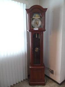 lot 25 image: Vintage Grandfather Clock The Diploment An Original By Danker
