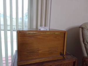 lot 20 image: Thomas Museum Model Phonograph Cassette Radio