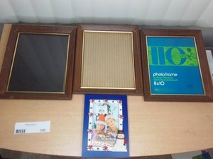 lot 100 image: Photo Frame Bundle