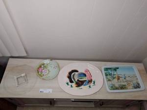 lot 158 image: Beautiful Plates & Trays