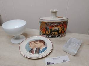 lot 232 image: Vintage Home Decor