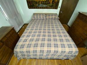 lot 159 image: Full Size Mattress Box Spring & Head Board