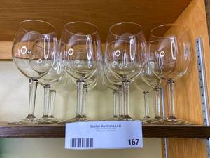 lot 167 image: Set of 12 Wine Glasses