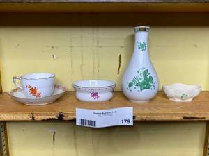 lot 179 image: Beautiful Hand Painted Home Decor