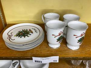 lot 183 image: Christmas Dish 8pc Set