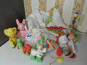 lot 300 image: Vintage Baby Collection