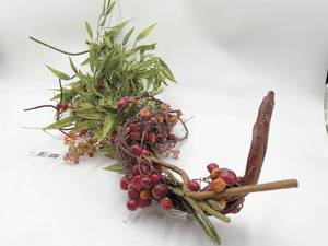 Decorative Leaves and Berry Garland