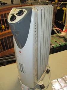 lot 12 image: Denton Portable Heater...