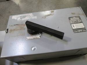 lot 47 image: Siemens Commercial Electric Switch ...