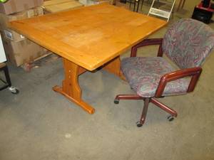 lot 106 image: Kitchen Table 50.5 X 35 X 29.5 &...