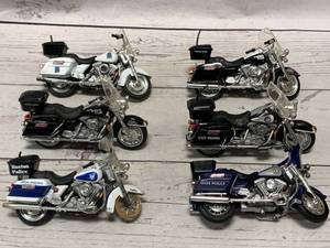 lot 8 image: Lot of 6 Massimo Police  State Trooper Model Harley Davidson Motorcycles