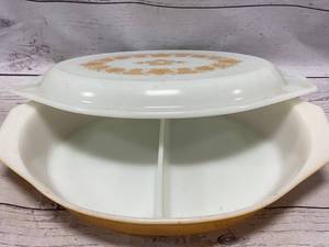 lot 20 image: Pyrex Divided Dish with Butterfly Gold Cover