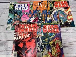 lot 36 image: Lot of 5 Star Wars Comics from the Early 1980s