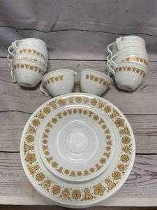 lot 51 image: Vintage 1970s Corelle Butterfly Gold Dishes