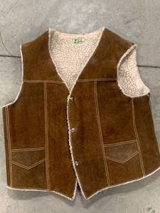 lot 69 image: Mens Suede Vest Made in Mexico