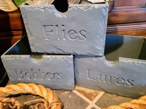 lot 85 image: Fishing Themed Home Decor