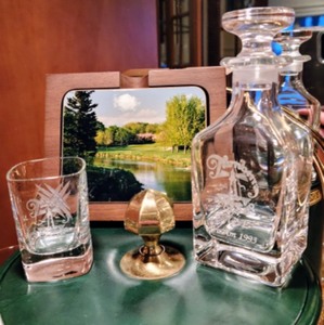 lot 84 image: Collectible Golf Glasses Tumblers