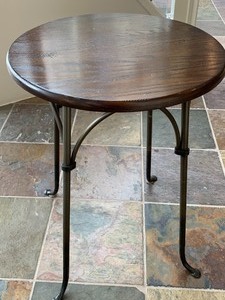 lot 26 image: Small Accent Table by Charleston Forge